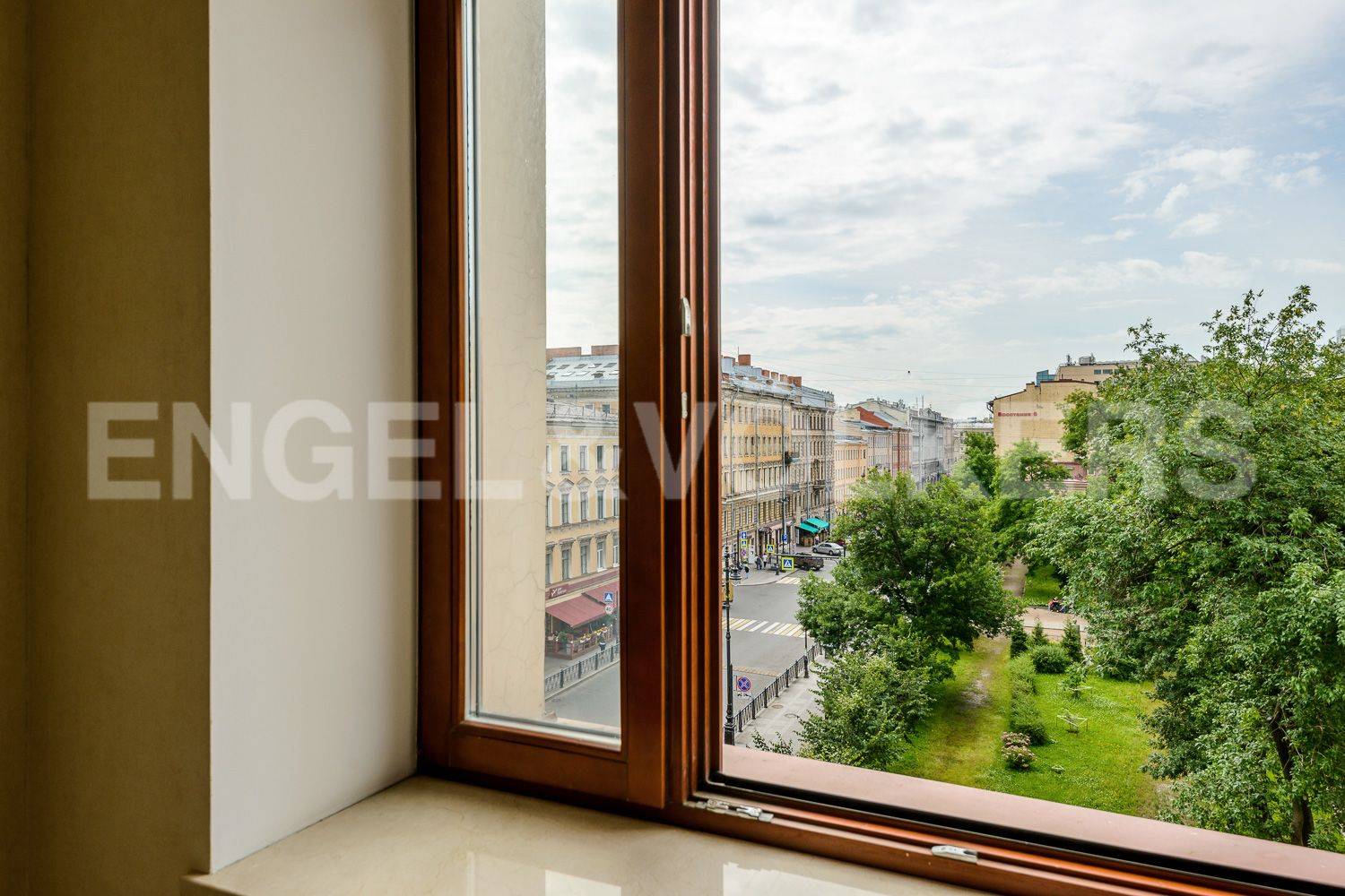 восстания, 8а – камерный дом с каминами в шаге от невского проспекта фото 1