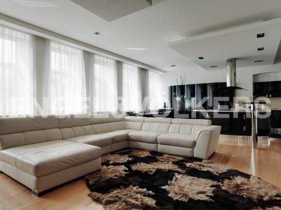 манежный пер., 16 - современный дизайн в историческом центре фото 1