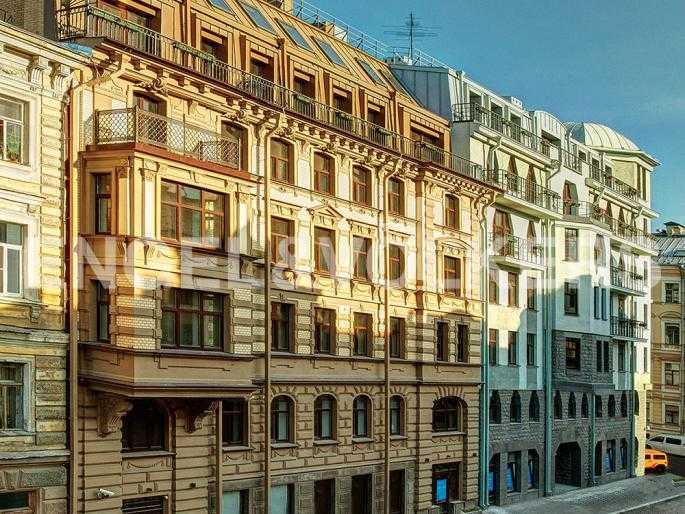 «дворцовая слобода» - современный дом с паркингом в историческом петербурге фото 1