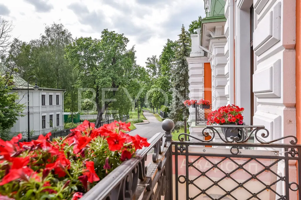 Вид с балкона