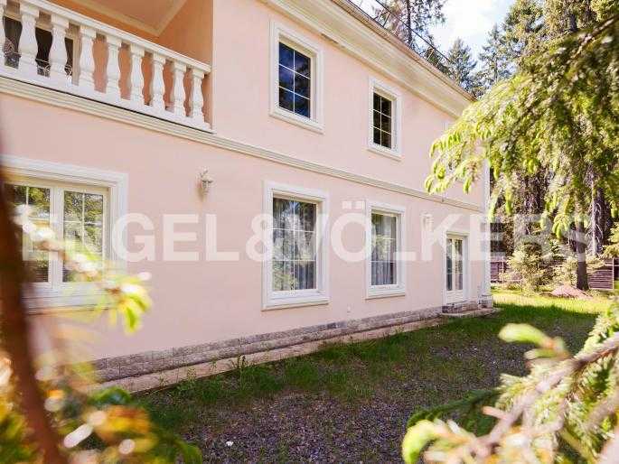 озеро лебяжье - коттедж на берегу озера фото 1