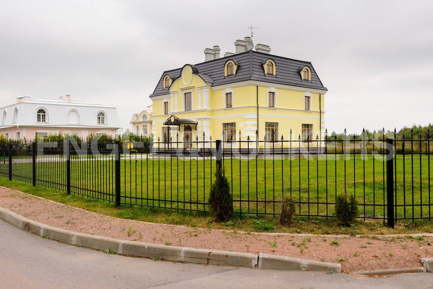 «северный версаль» - готовый особняк в двух шагах от лахта центр фото 1