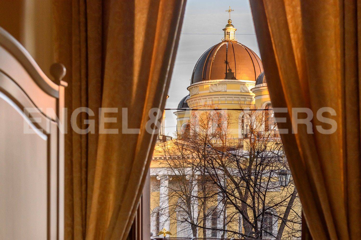 преображенская пл. - квартира с прямым видом на спасо-преображенский собор фото 1