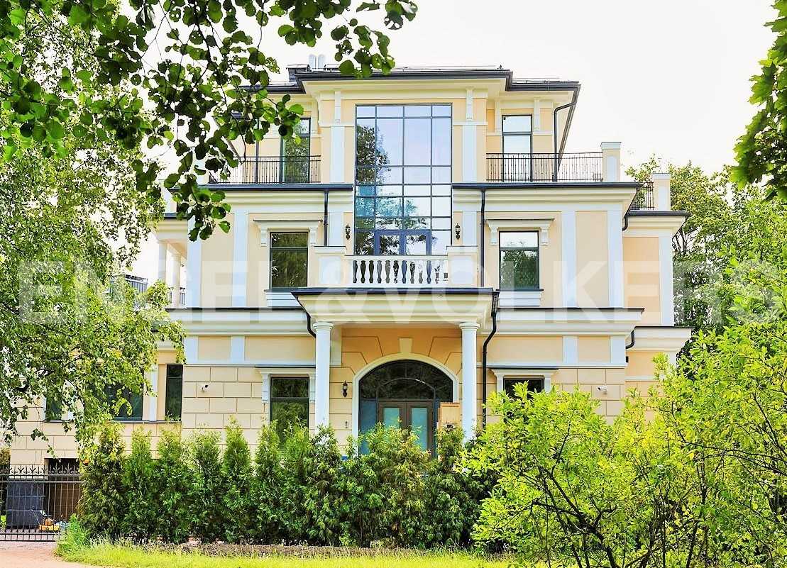 «каменный остров» - особняк, утопающий в зелени парка «тихий отдых» фото 1