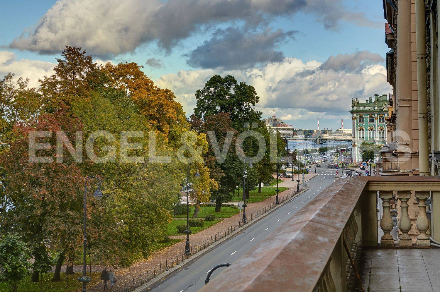 адмиралтейская наб., 12-14 – в нескольких шагах от медного всадника и эрмитажа фото 1