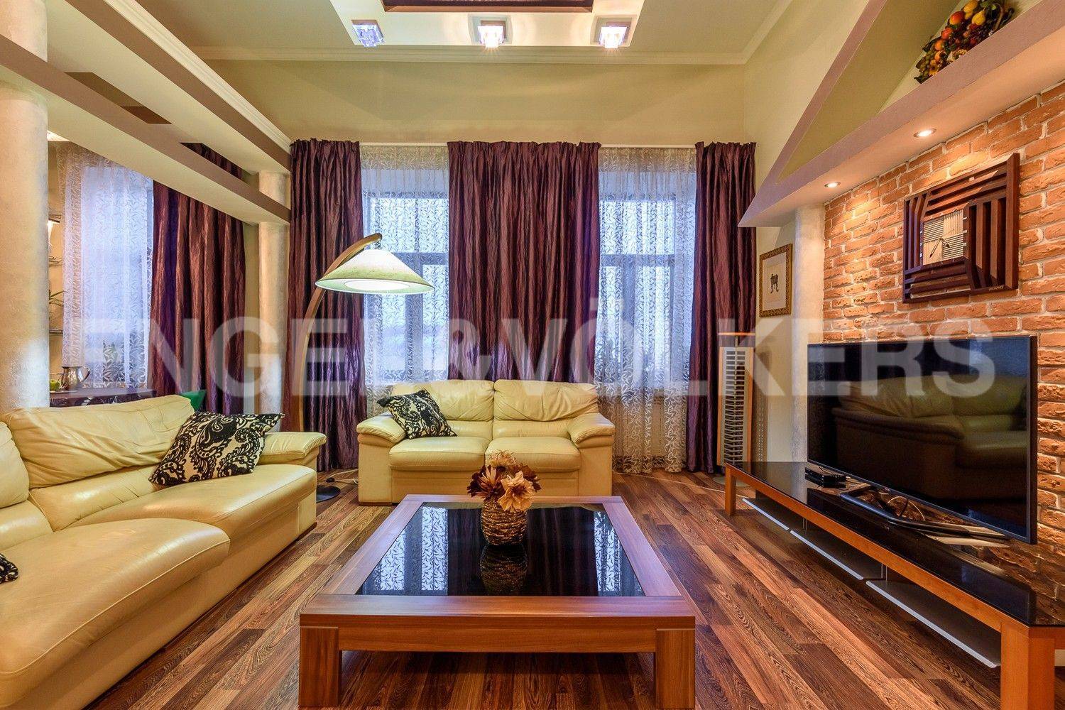 каменноостровский, 44  –  семейная квартира с видом  на набережную фото 1