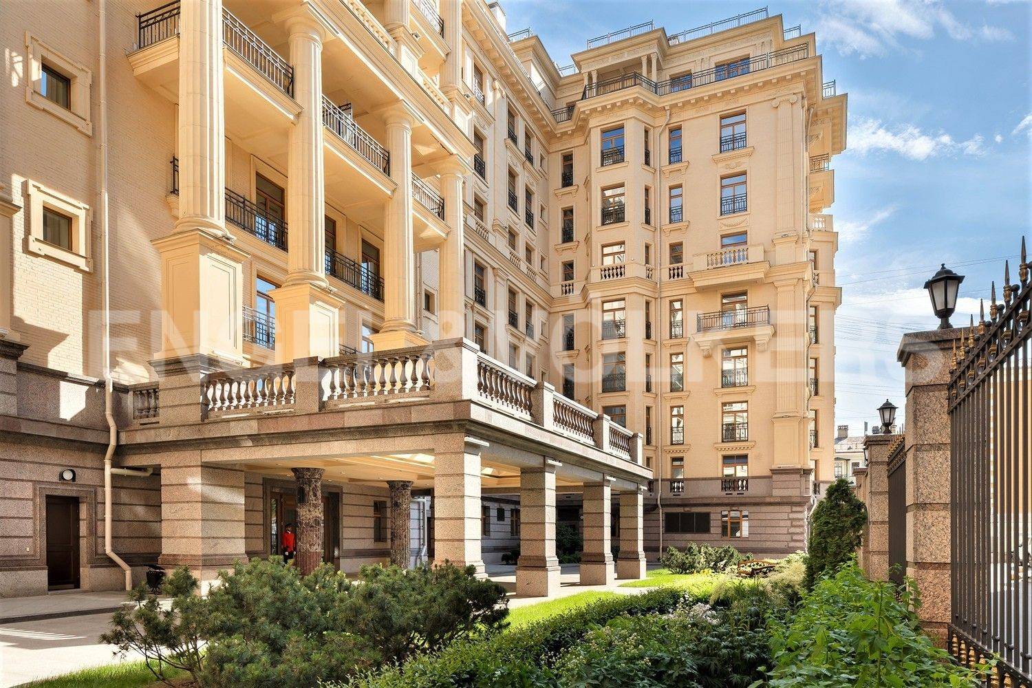 «фонтанка, 76» - просторная квартира с отделкой и функциональной планировкой  фото 1