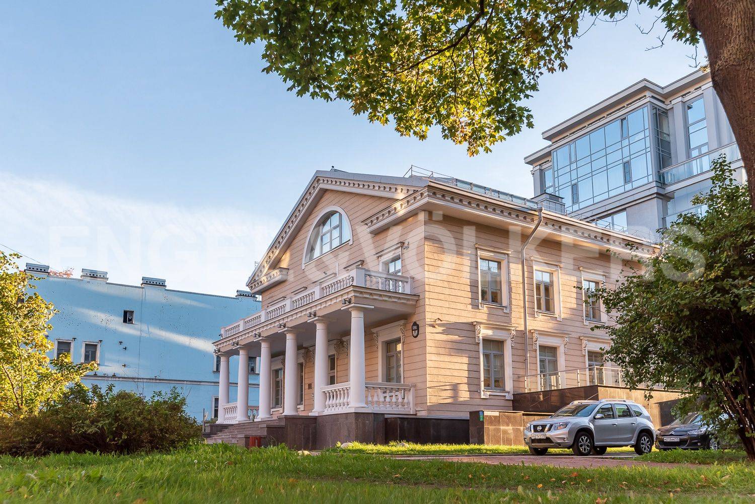 каменноостровский, 62 – воссозданное историческое здание дачи арх. а.н. воронихина фото 1