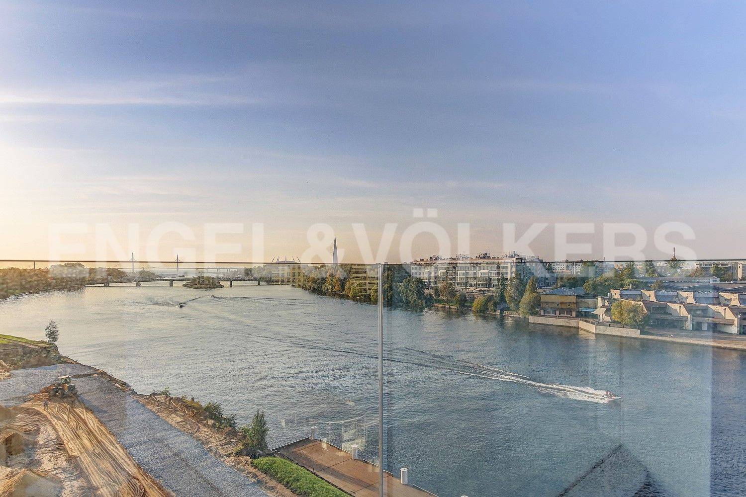 ждановская, 45 - панорамный вид на м. невку и парки крестовского фото 1