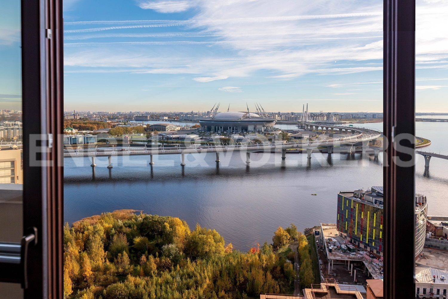 приморский пр., 137 –  современный стиль с видом на акваторию финского залива фото 1