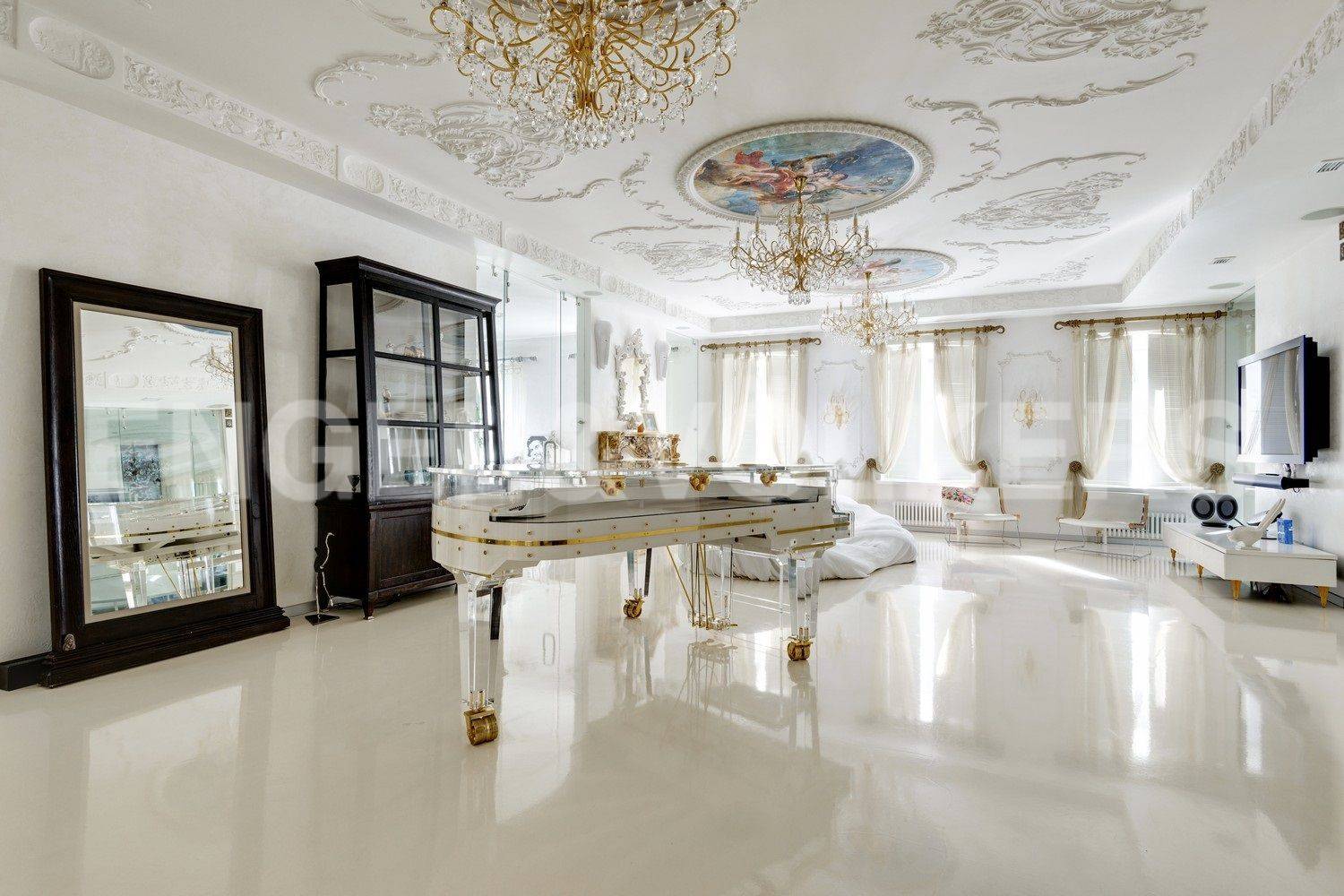 большая морская, 4 - престиж и современность у самого эрмитажа фото 1