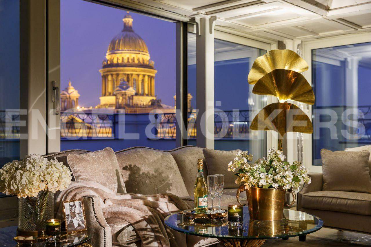 «монферран» - пентхаус с видом на исаакиевский собор фото 1