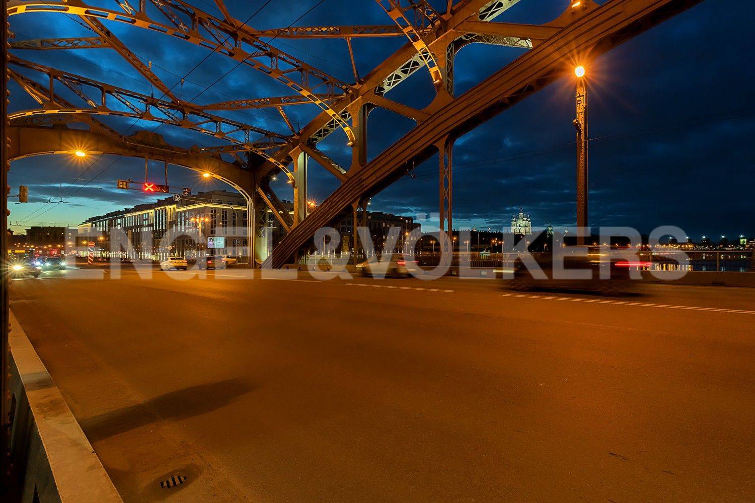 «смольный проспект» – комплекс равноценности шика и комфорта фото 1