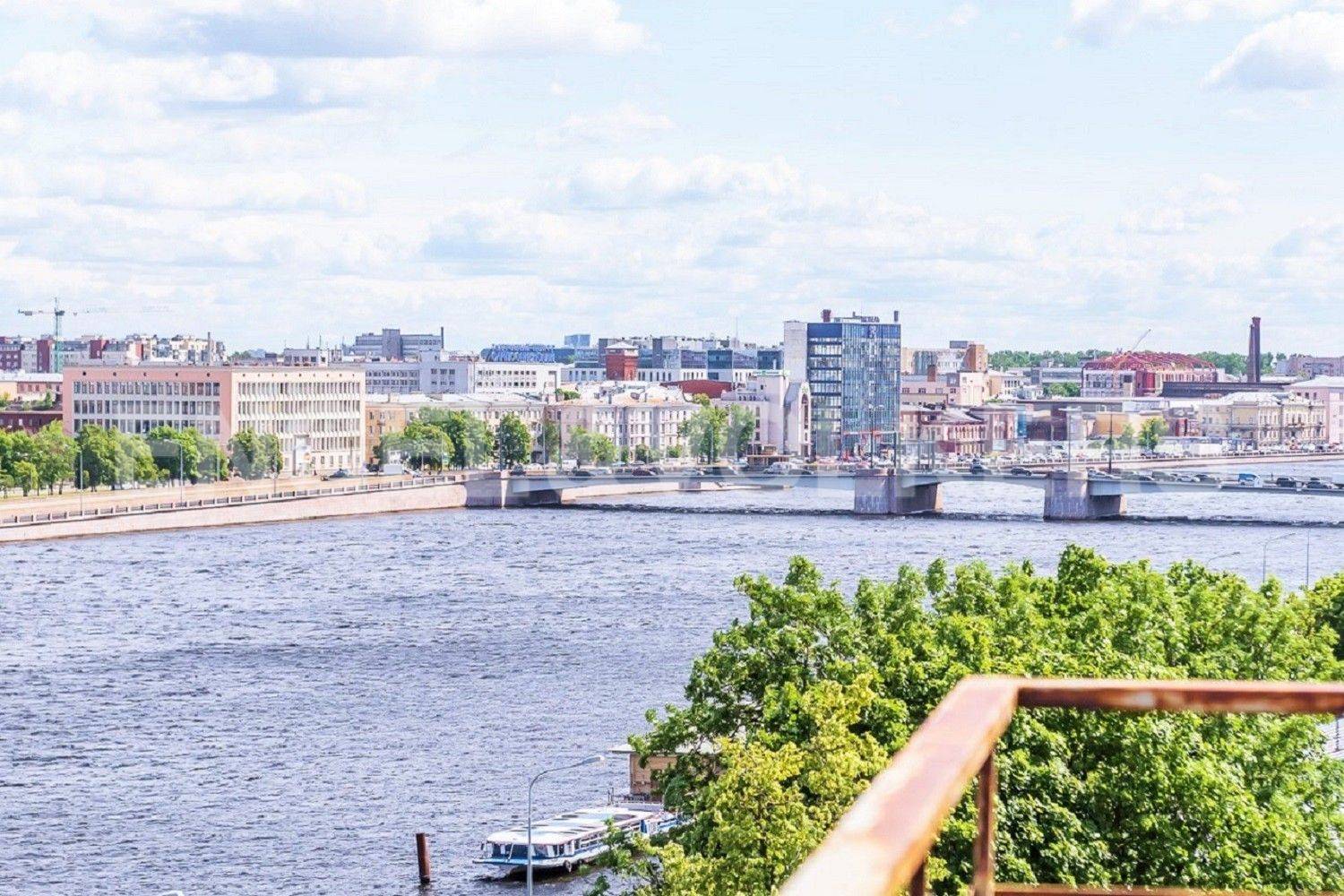 аптекарская наб., 6 – вид на водную гладь и парк в центре мегаполиса фото 1