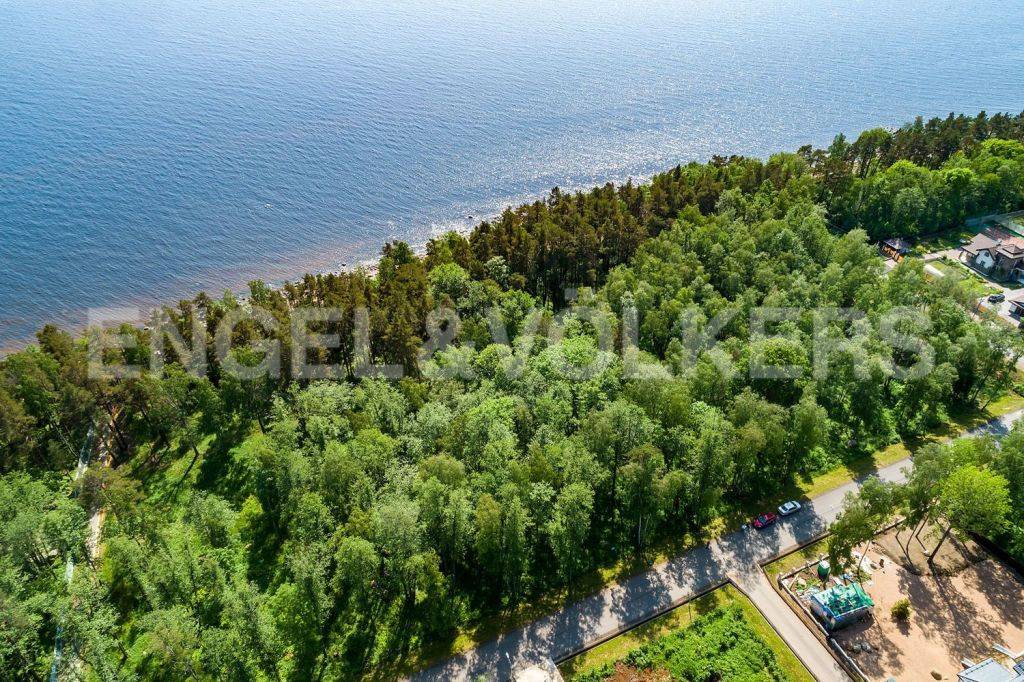 «морские террасы» – участок в закрытом поселке на береговой линии финского залива фото 1