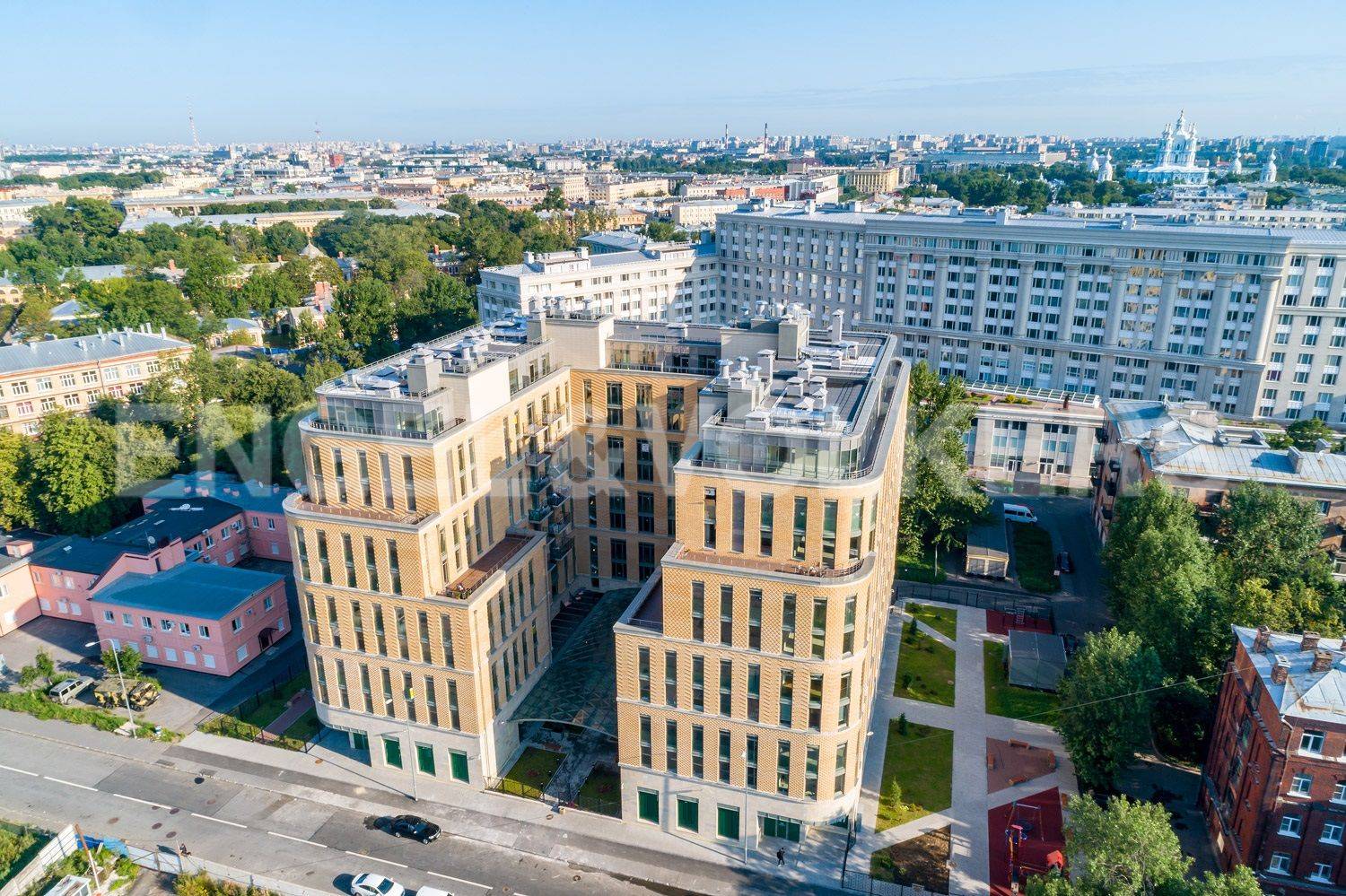 «монополист» - готовый дом бизнес-класса в центре петербурга фото 1