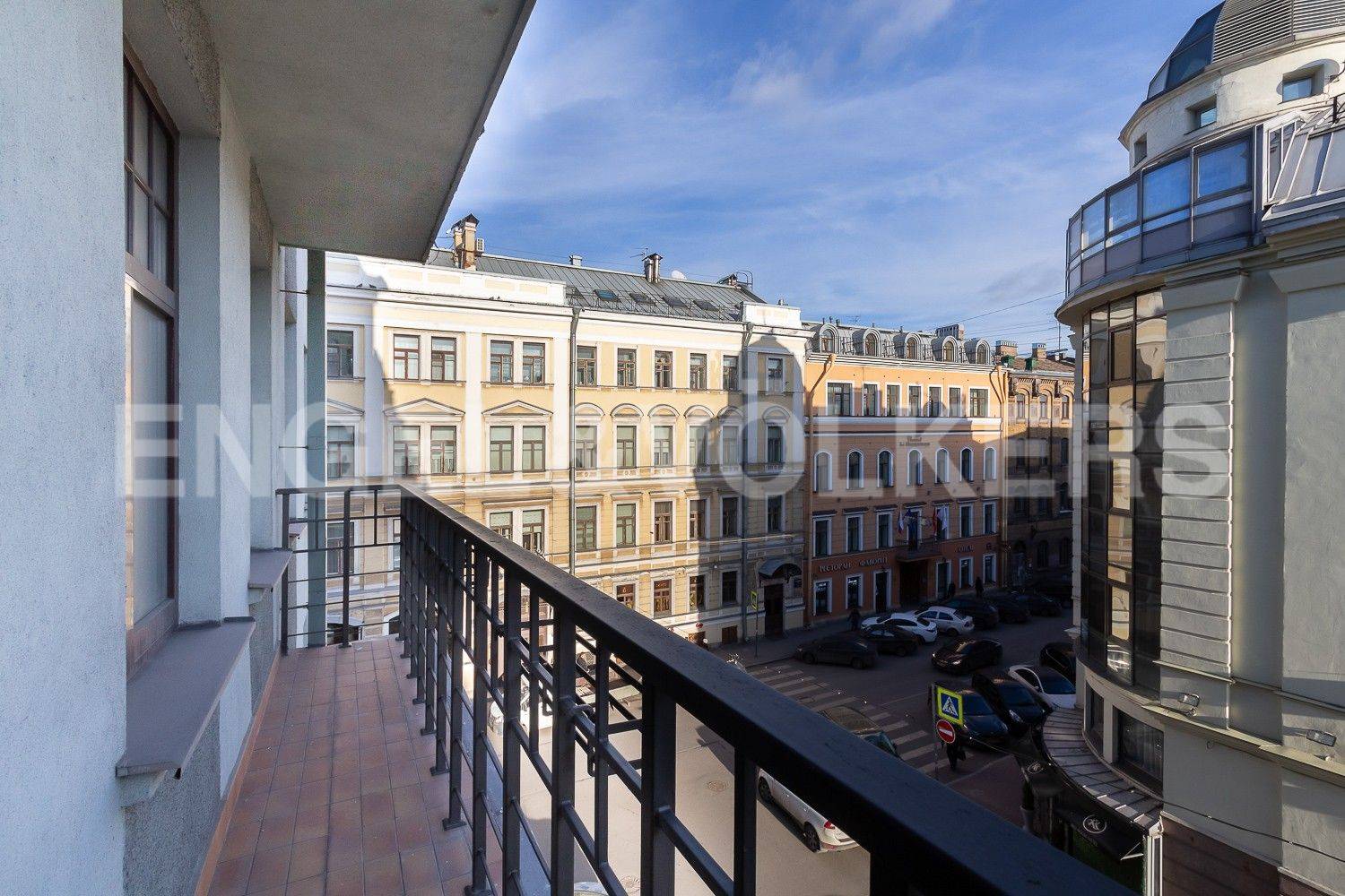 «дворцовая слобода» – клубный дом с паркингом в историческом центре петербурга фото 1