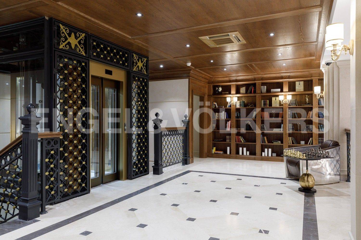 «императорский яхтъ-клуб» – резиденция с видом на гребной канал и «газпром арену» фото 1