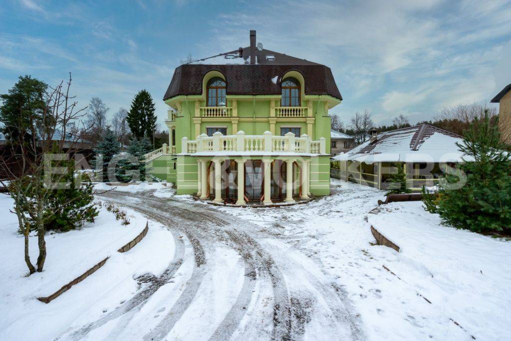 п. лисий нос – особняк вблизи лахта центр фото 1