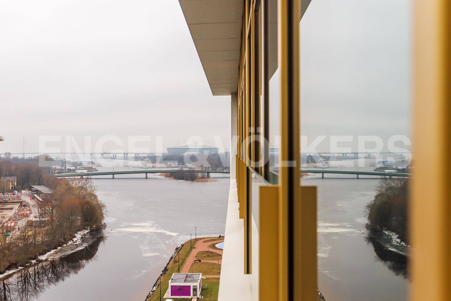 ждановская, 45 – высота пространства и слияние рек фото 1