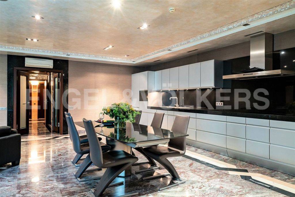 гангутская, 8 – клубный дом "монплезир" у летнего сада фото 1