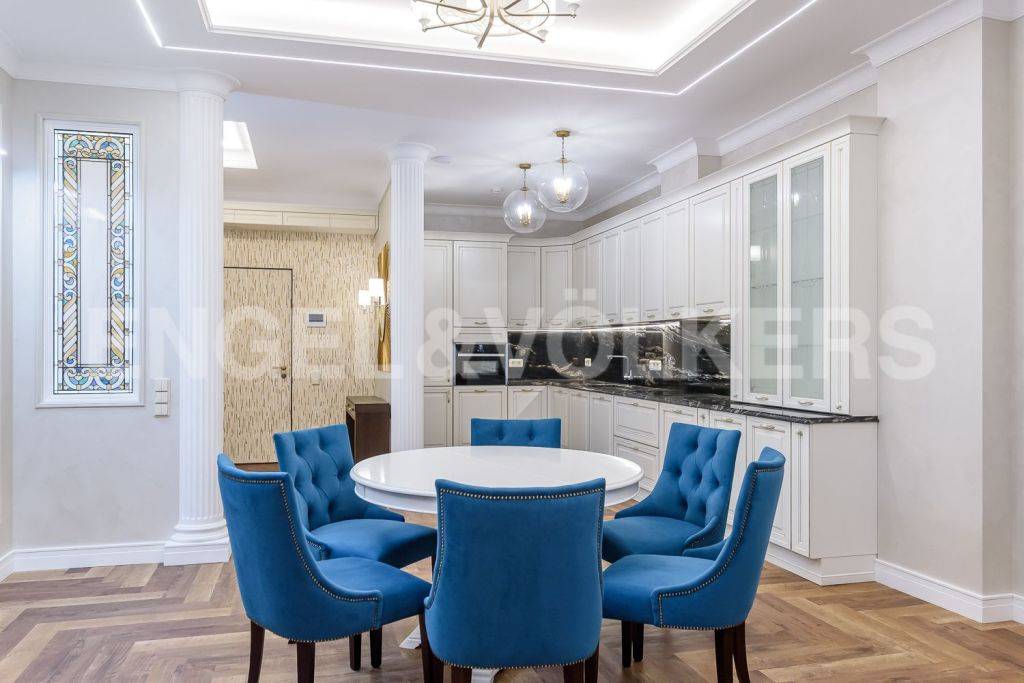 «монферран» - современная классика в самом сердце северной столицы фото 1