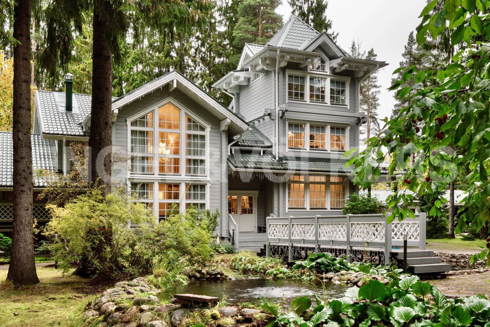 п. ленинское – безукоризненный стиль коллекционного дома в статусном окружении фото 1