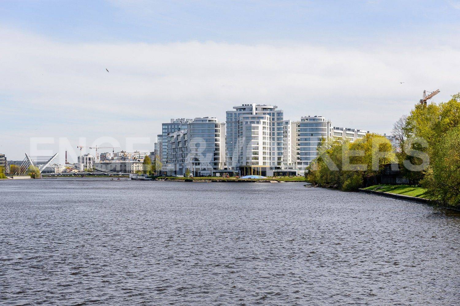 ждановская, 45 - функциональная квартира с открытой террасой фото 1