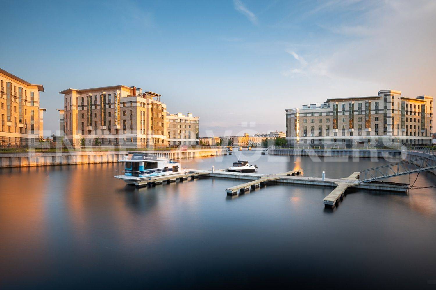 royal park – комплекс видовых апартаментов в окружении воды и парков фото 1