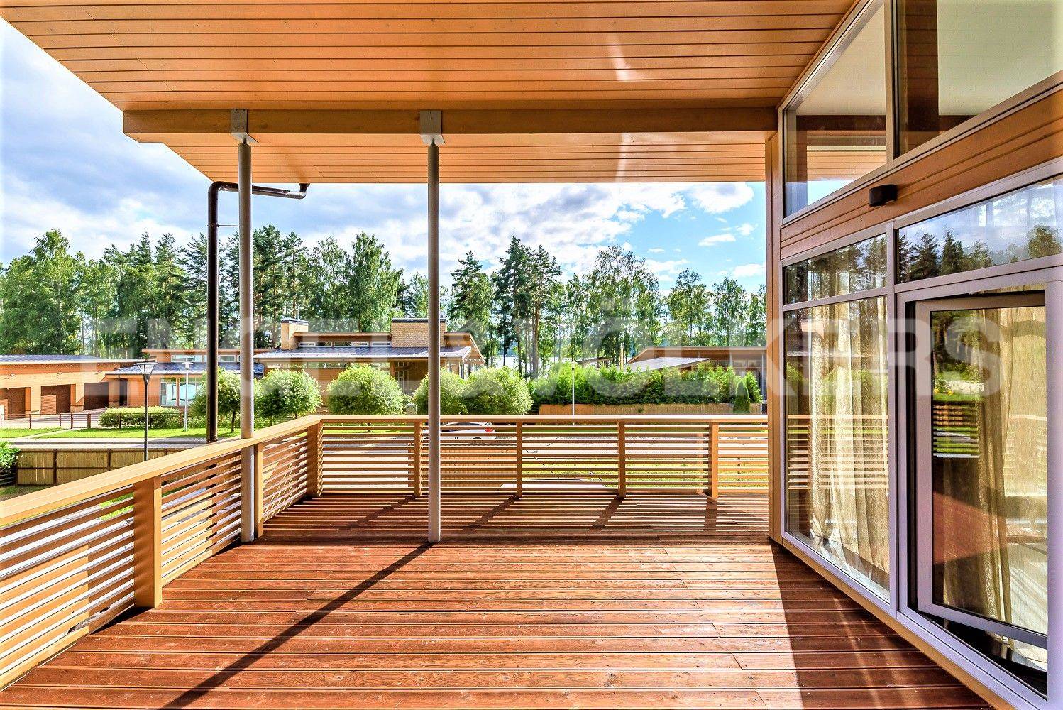 оз. суходольское – загородная резиденция на берегу озера в закрытом посёлке фото 1