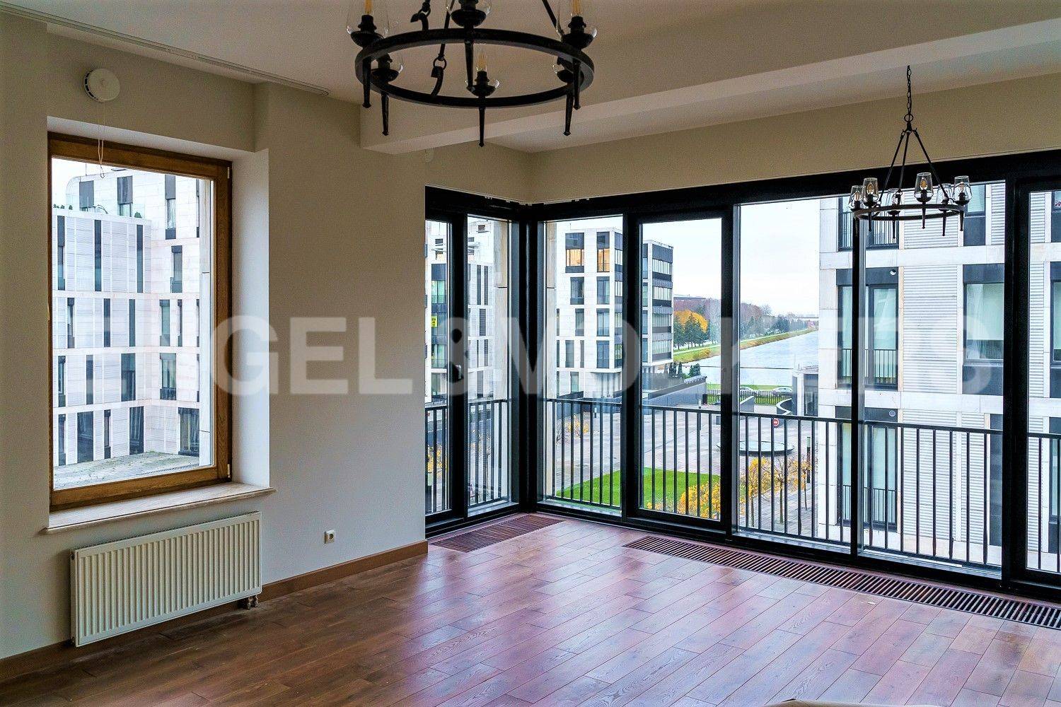 наб. мартынова, 62 – новый ремонт с видом на гребной канал и елагин фото 1