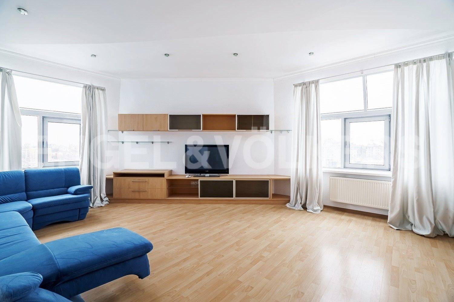 крестовский, 15 – вид, пространство и свет у приморского парка фото 1