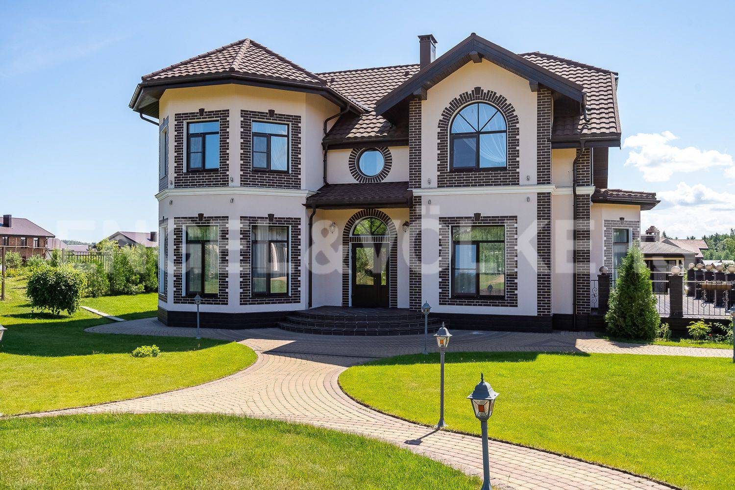 «малое симагино» – новый загородный дом в клубном поселке фото 1