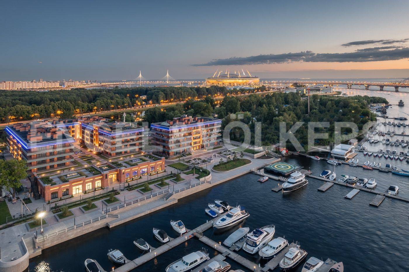 «императорский яхтъ-клуб» – уникальная резиденция с видом на гребной канал фото 1