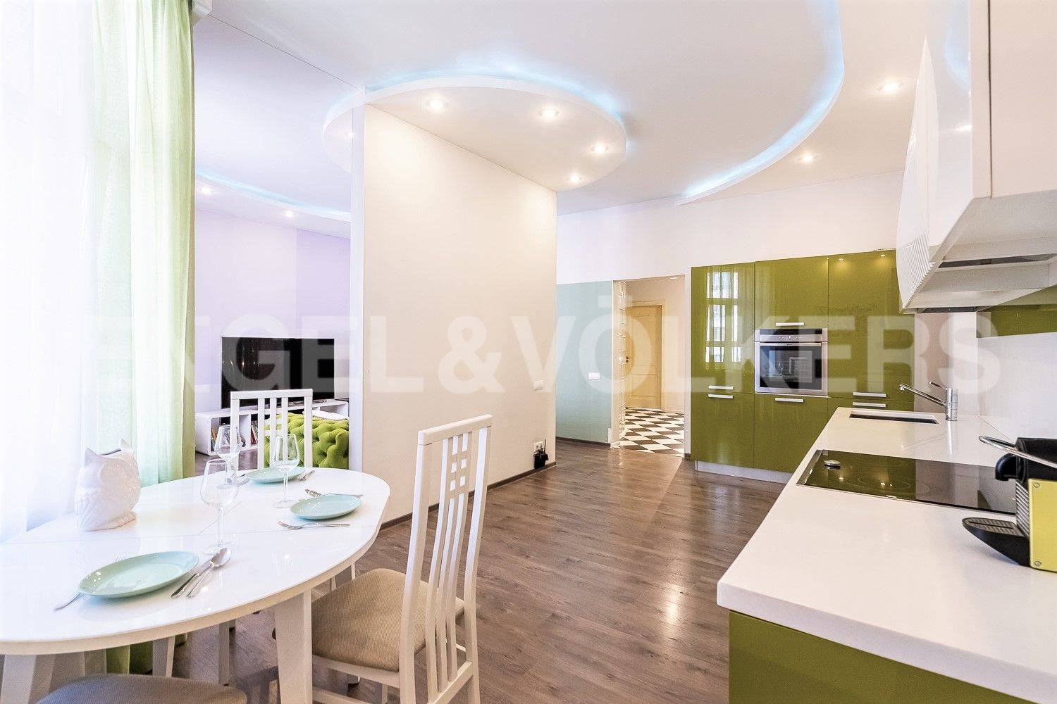 петрозаводская, 13 – яркий характер динамичного пространства фото 1