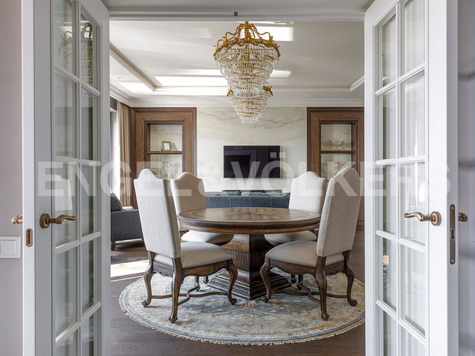 riverside – настоящее олицетворение американской классики с захватывающим панорамным видом фото 1