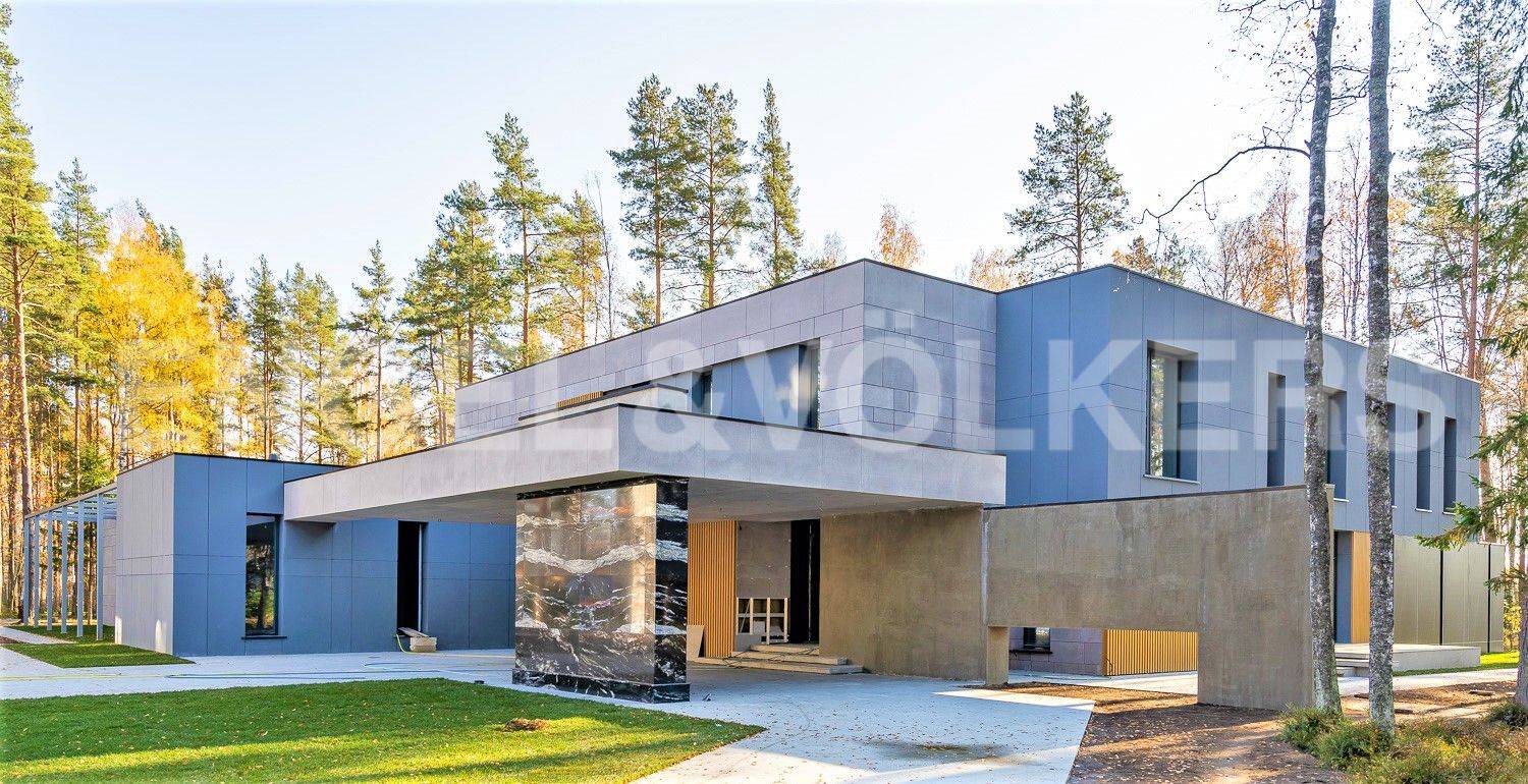 кп «лес» – современный дом в клубном поселке на участке 1 га фото 1