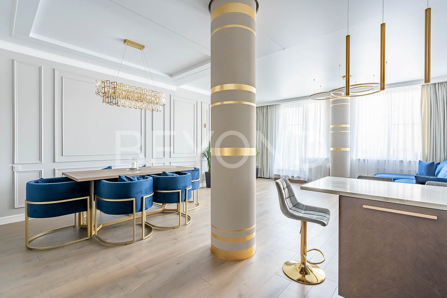 ждановская ул., 45 – элегантный дизайн интерьера и солнечная терраса 54 кв.м фото 1