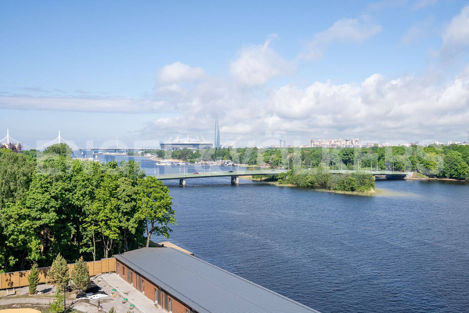 neva haus – неповторимый вид на зенит арену и лахта-центр фото 1