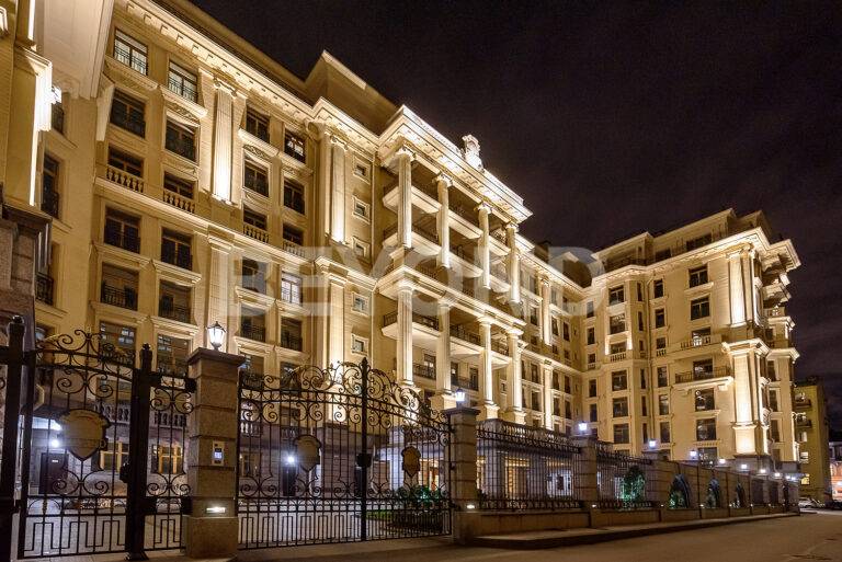 "фонтанка, 76" - панорамный вид на исторический центр петербурга фото 1