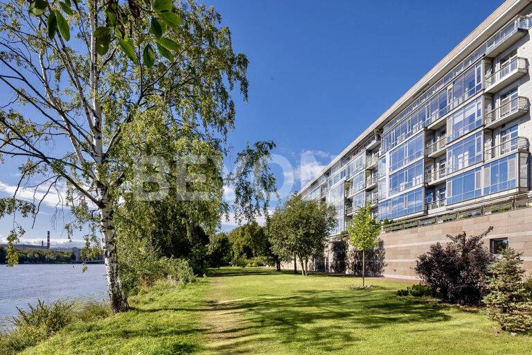 «фаворит» - трофейный пентхаус с видом на акваторию малой невки фото 3