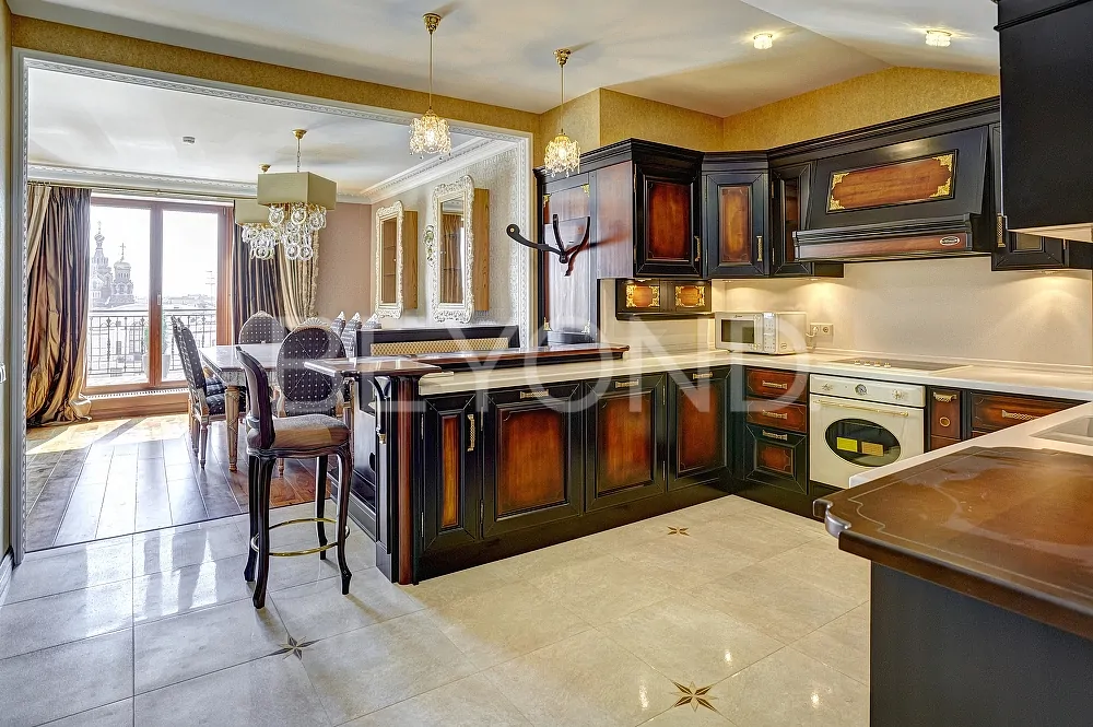 миллионная, 12 - жемчужина классики с панорамным видом на исторический петербург фото 4