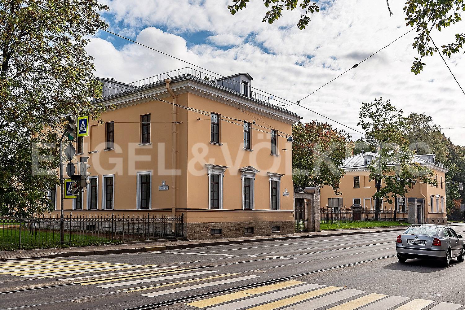 пр. энгельса, 1 - комплекс исторических особняков у ланского сада фото 1