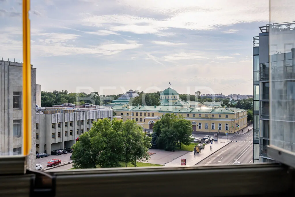 Вид с лоджии на Таврический сад