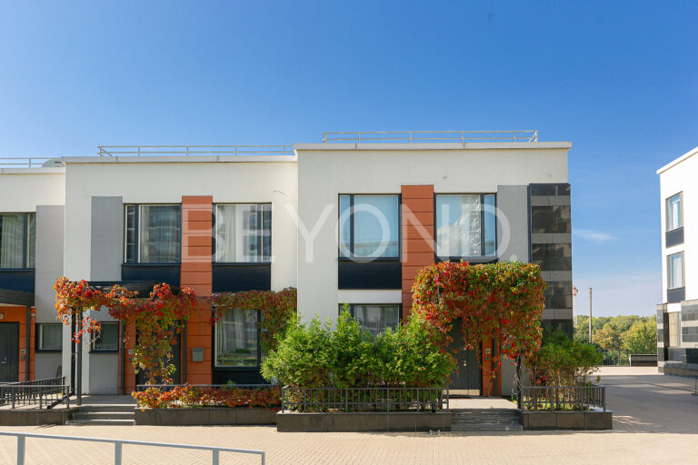 барочная, 12 - атмосфера загородного дома, террасы, отдельный вход фото 1