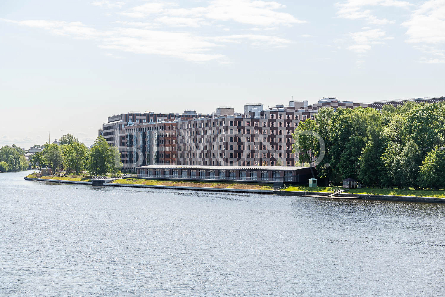 Neva Haus - пространство для семьи с панорамным видом на воду и парки pic-3