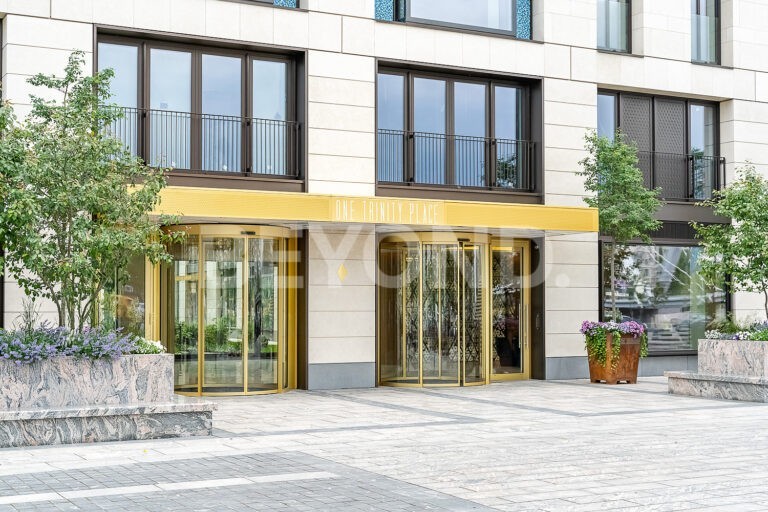 one trinity place – вид на воду и европейский дизайн фото 1