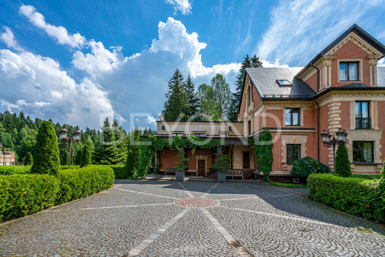 п. юкки - приватная усадьба на границе с вековым лесом фото 3