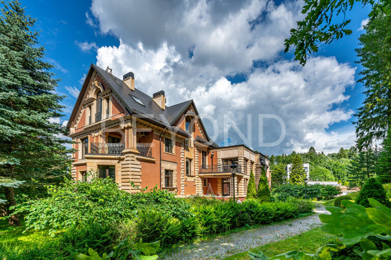 п. юкки - приватная усадьба на границе с вековым лесом фото 1