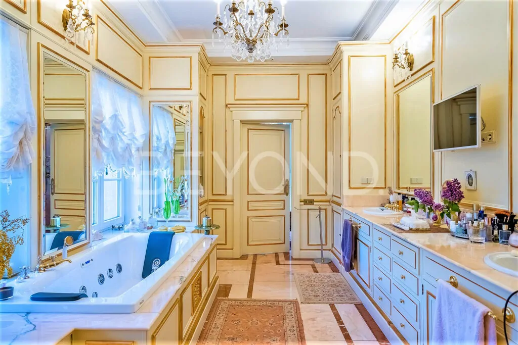 Ванная комната при мастер спальне